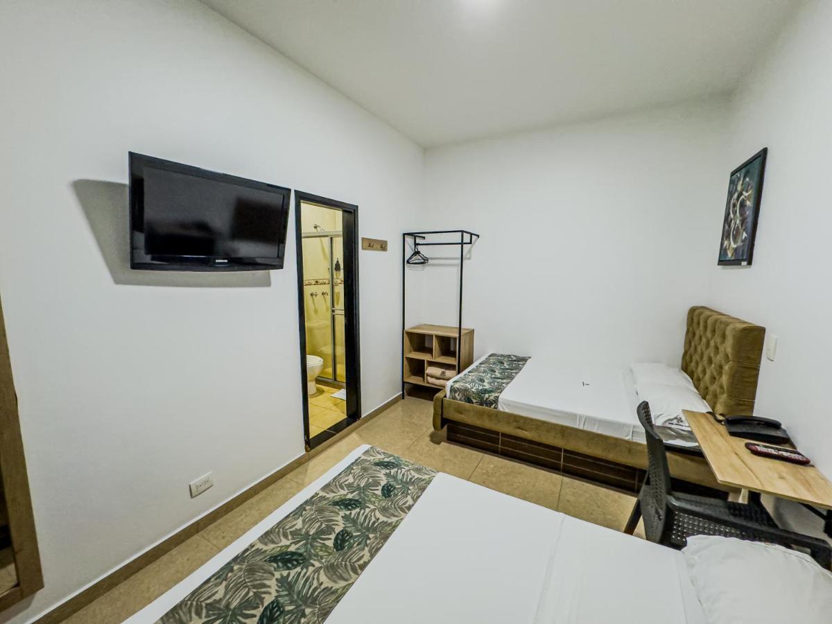 Hotel Central Plaza Medellin Itagüí Zewnętrze zdjęcie