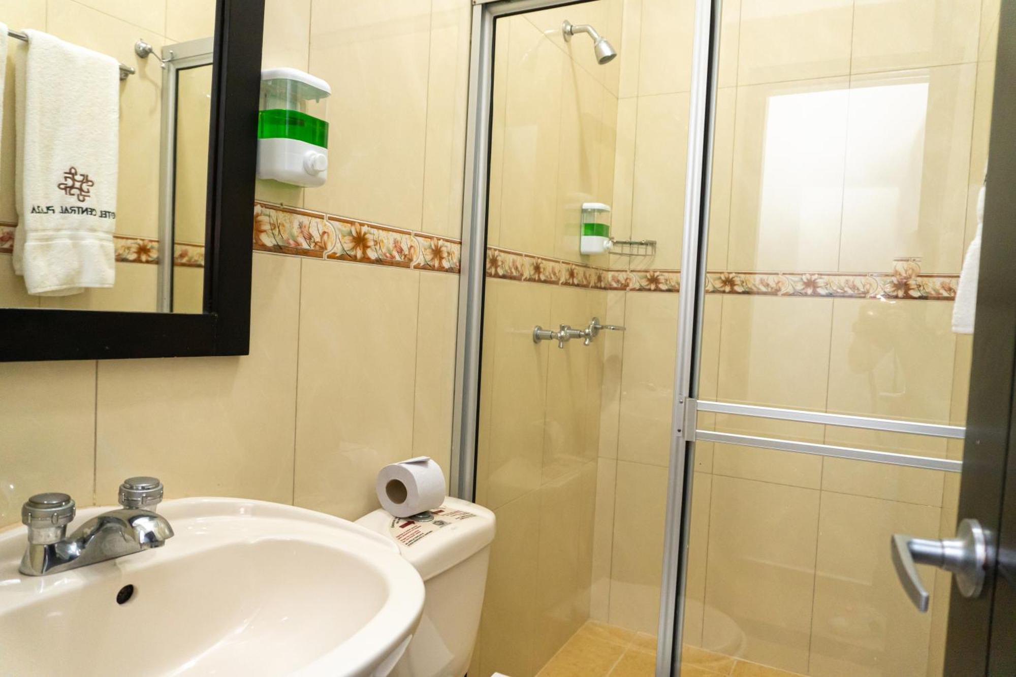 Hotel Central Plaza Medellin Itagüí Zewnętrze zdjęcie